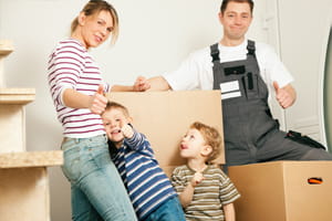 Moving-House-with-Family